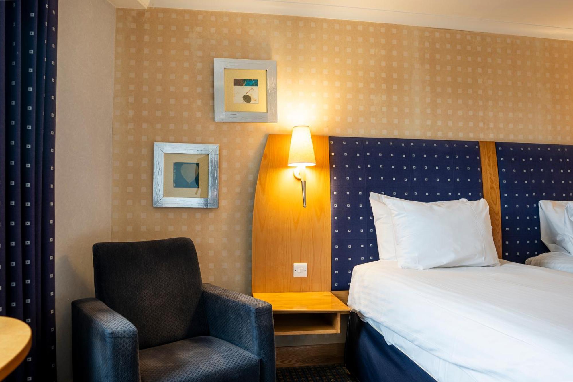 The Bolton Stadium Hotel, A Member Of Radisson Individuals المظهر الخارجي الصورة