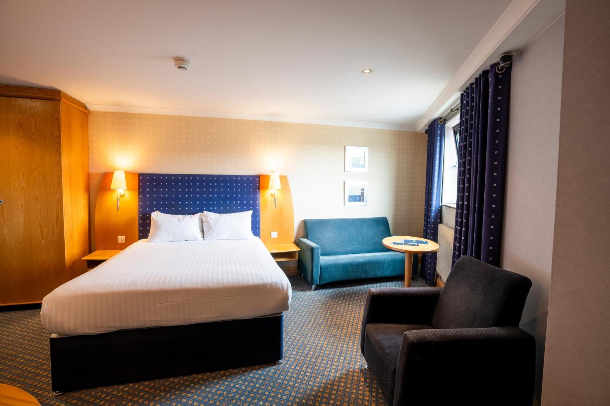 The Bolton Stadium Hotel, A Member Of Radisson Individuals المظهر الخارجي الصورة