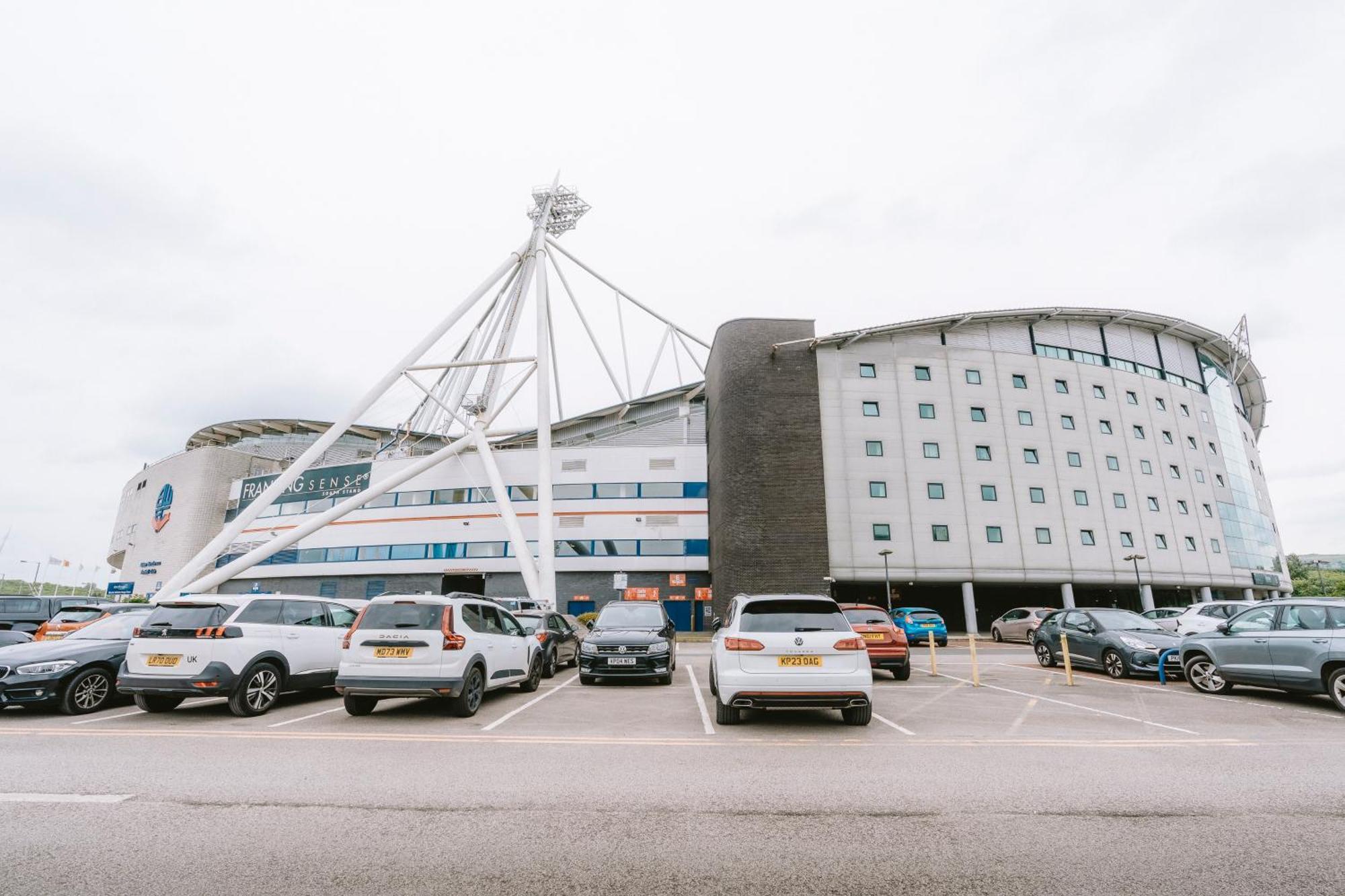 The Bolton Stadium Hotel, A Member Of Radisson Individuals المظهر الخارجي الصورة