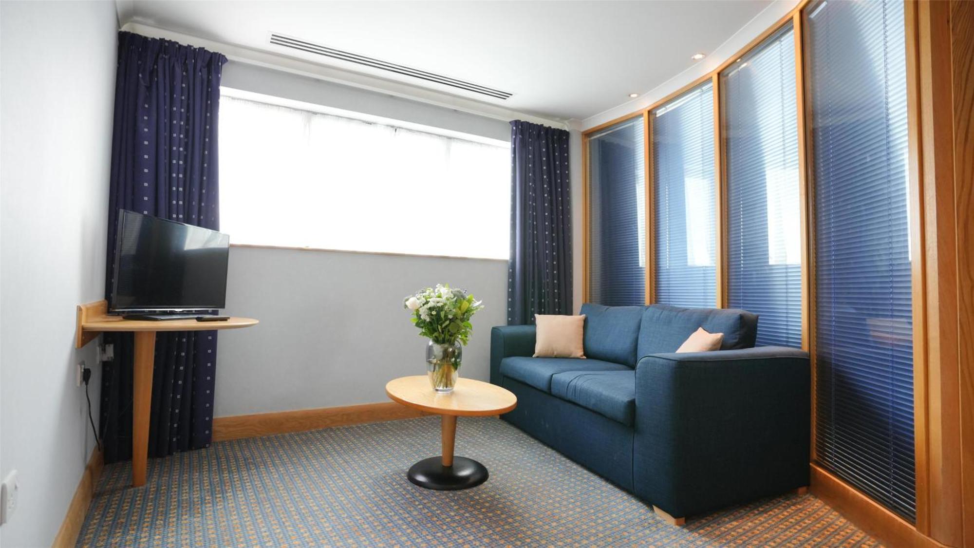 The Bolton Stadium Hotel, A Member Of Radisson Individuals المظهر الخارجي الصورة